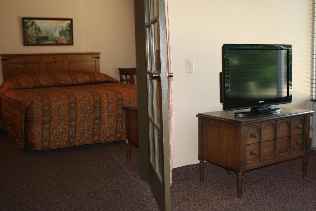Outback Roadhouse Motel & Suites Branson Værelse billede