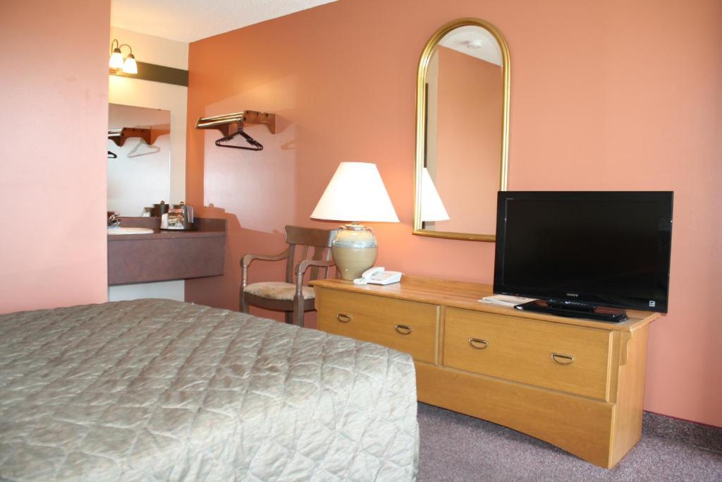 Outback Roadhouse Motel & Suites Branson Værelse billede