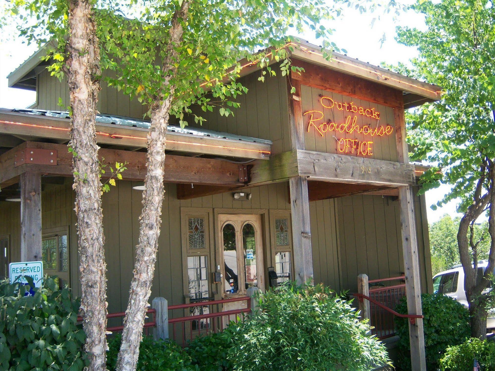 Outback Roadhouse Motel & Suites Branson Eksteriør billede